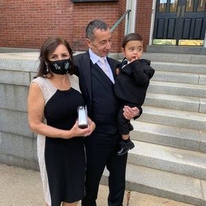 Meet your Posher, Mona